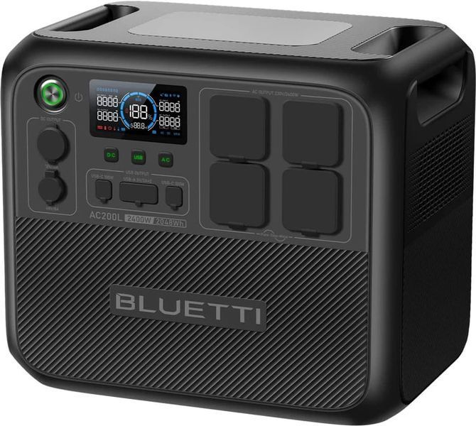 BLUETTI AC200L - powerful charging station 2048 Wh LiFePO4, 2400 W, fast charging 45 min